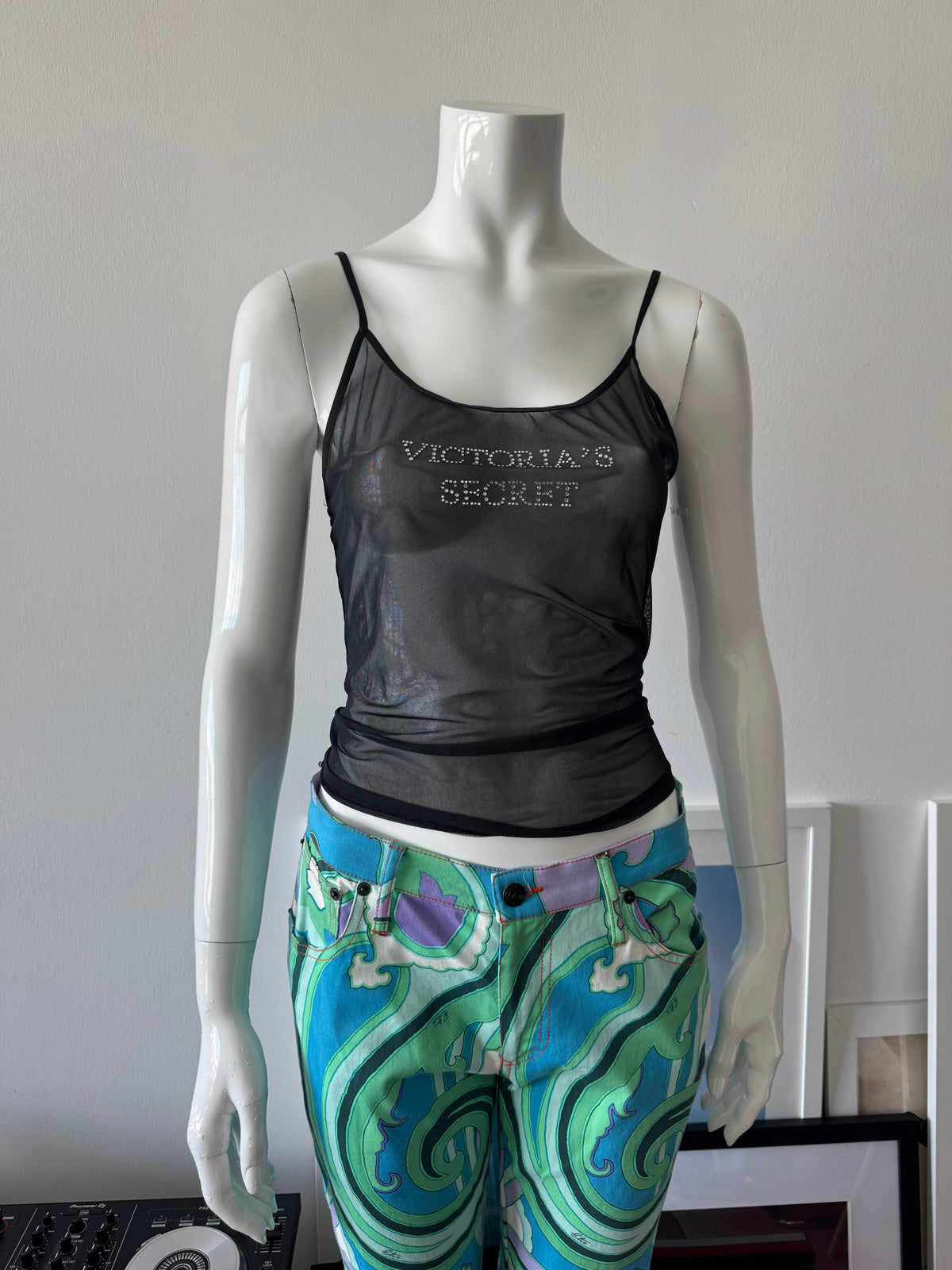 VICTORIA'S SECRET Grey Mesh Tank Top with Rhinestone Logo Sz M