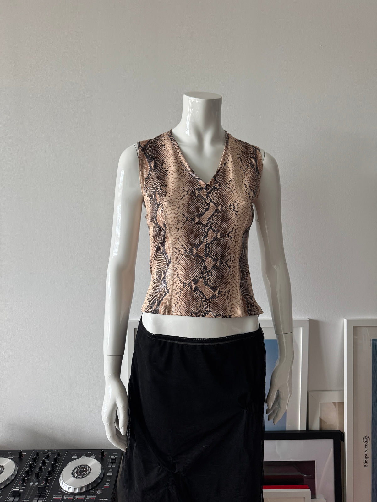 SHARAGANO Coated Snakeskin V-Neck Top Sz S