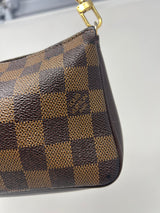 Louis Vuitton Navona Pochette