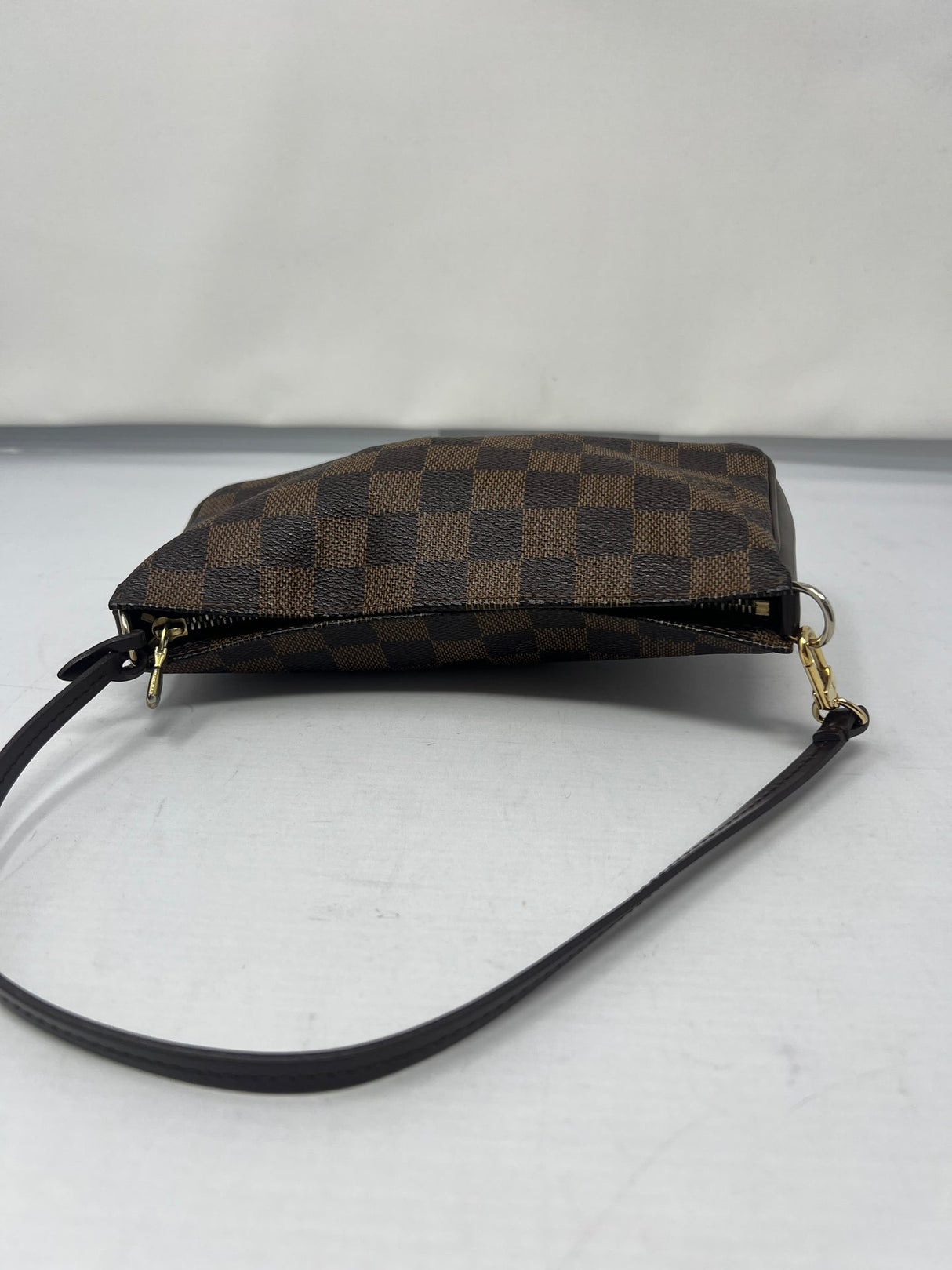 Louis Vuitton Navona Pochette