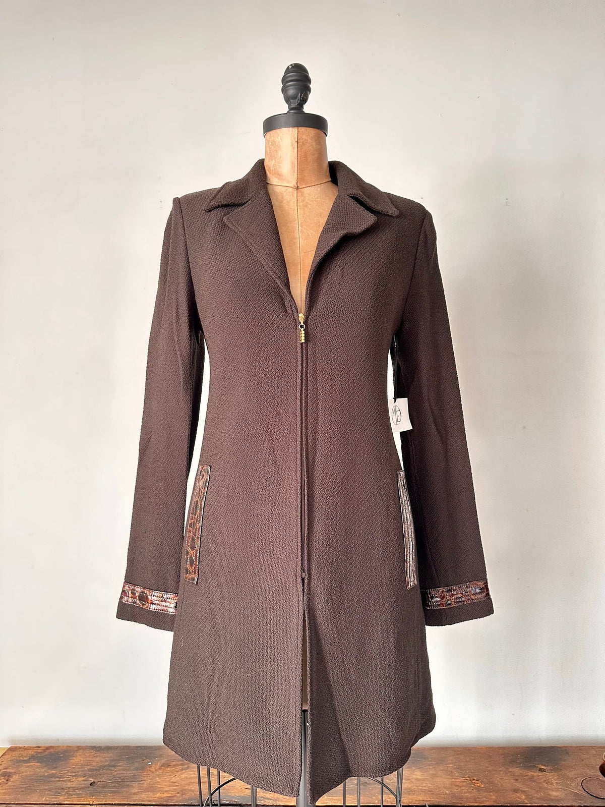 1980 Saint John Dark Brown Crochet Pleather Croc Trim Details