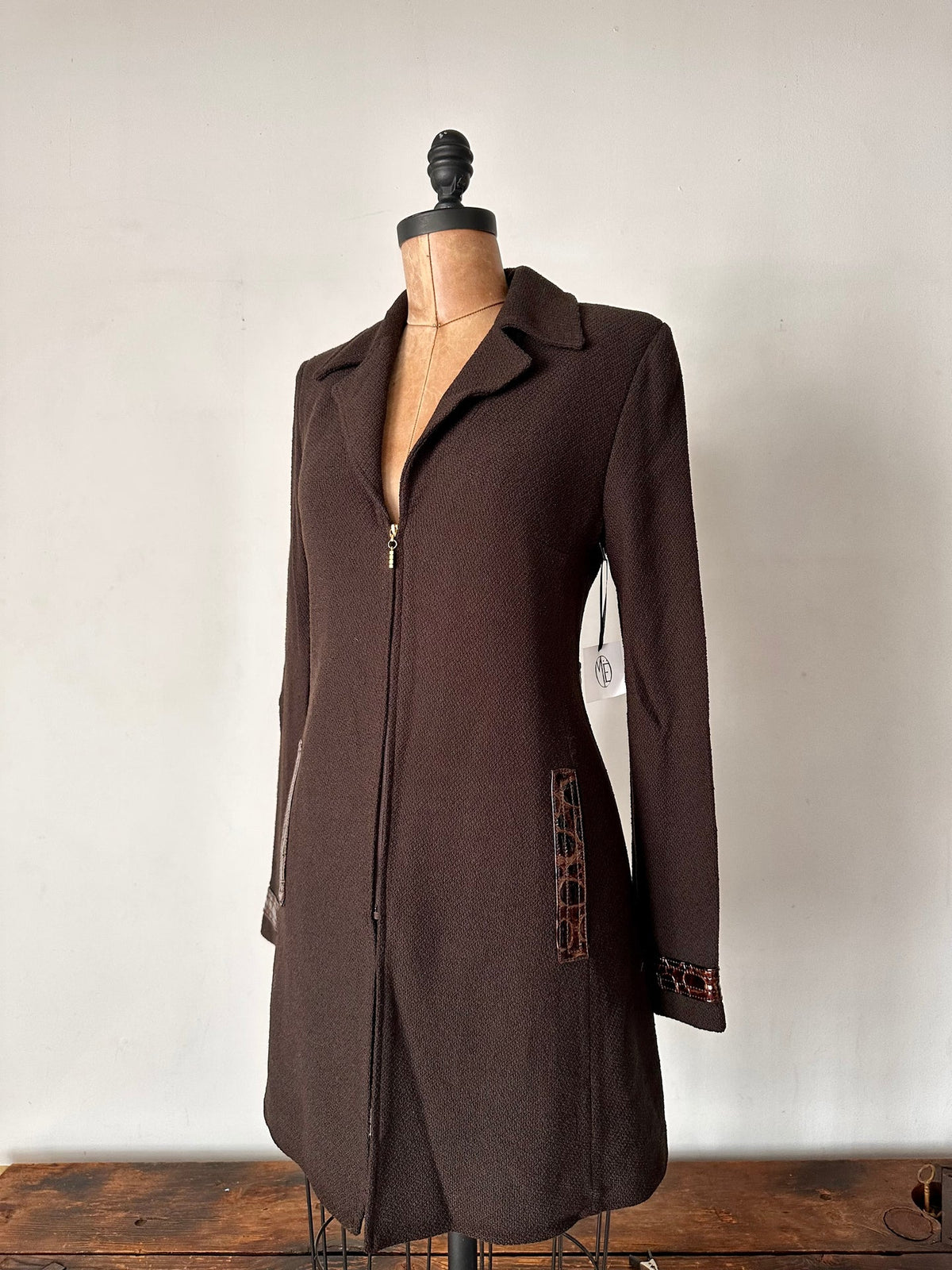 1980 Saint John Dark Brown Crochet Pleather Croc Trim Details