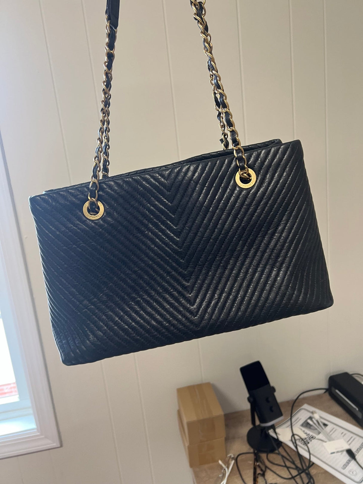 CHANEL Chevron Calf Leather Shoulder Bag Tote Bag Black 39520-7--$1050