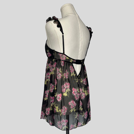 Ruffled babydoll dress in black floral