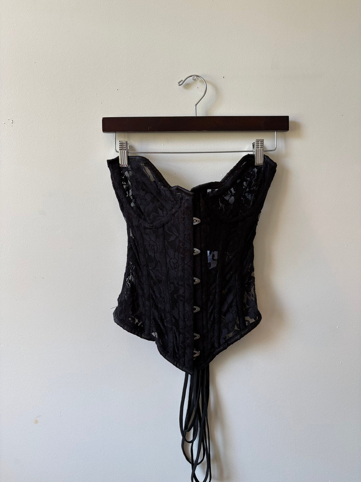 Sinead Gorey black lace corset