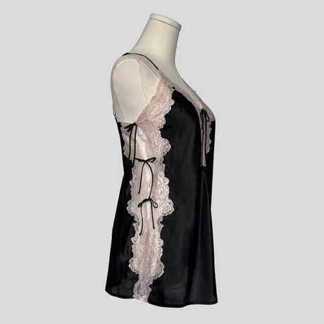 Lace trim tie side slip