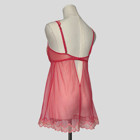 Scalloped lace trim split front babydoll