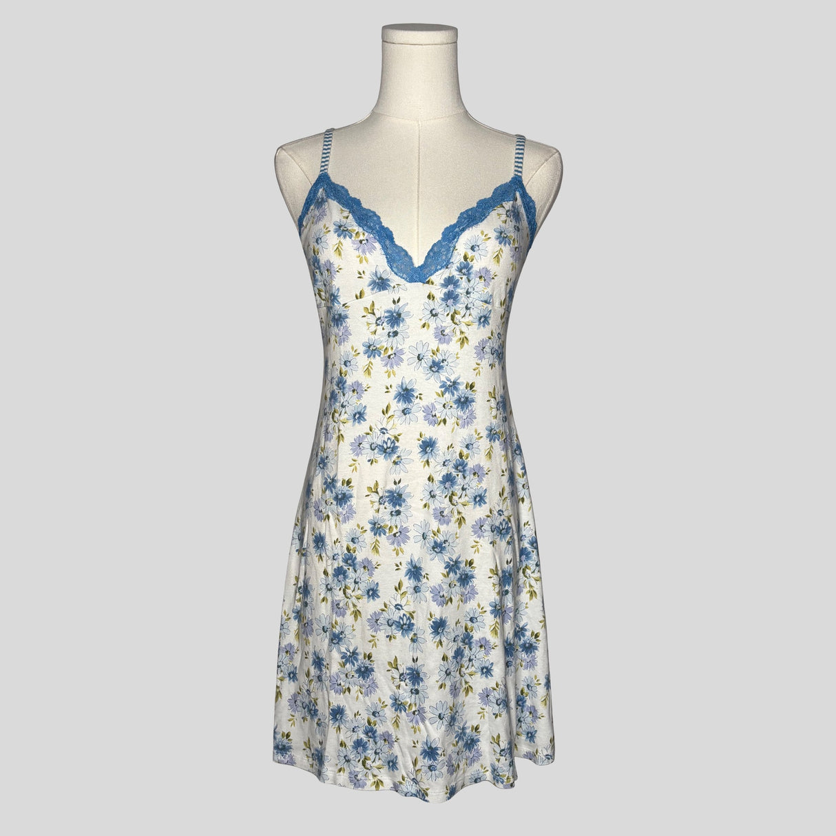 Cotton floral lace trim chemise