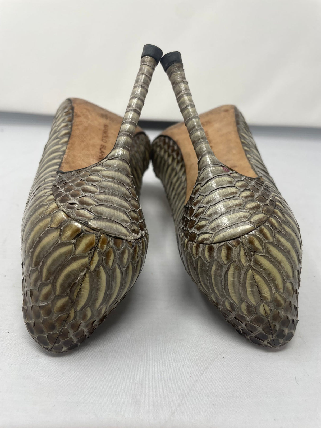 Manolo Blahnik Snakeskin Pumps 35.5