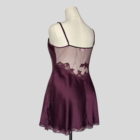 Sweetheart sheer lace back slip dress in wine