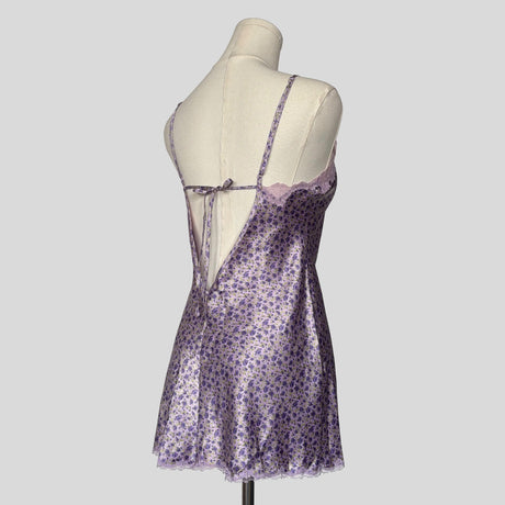 Sweetheart lace trim slip in purple floral