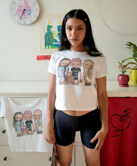The girls tee