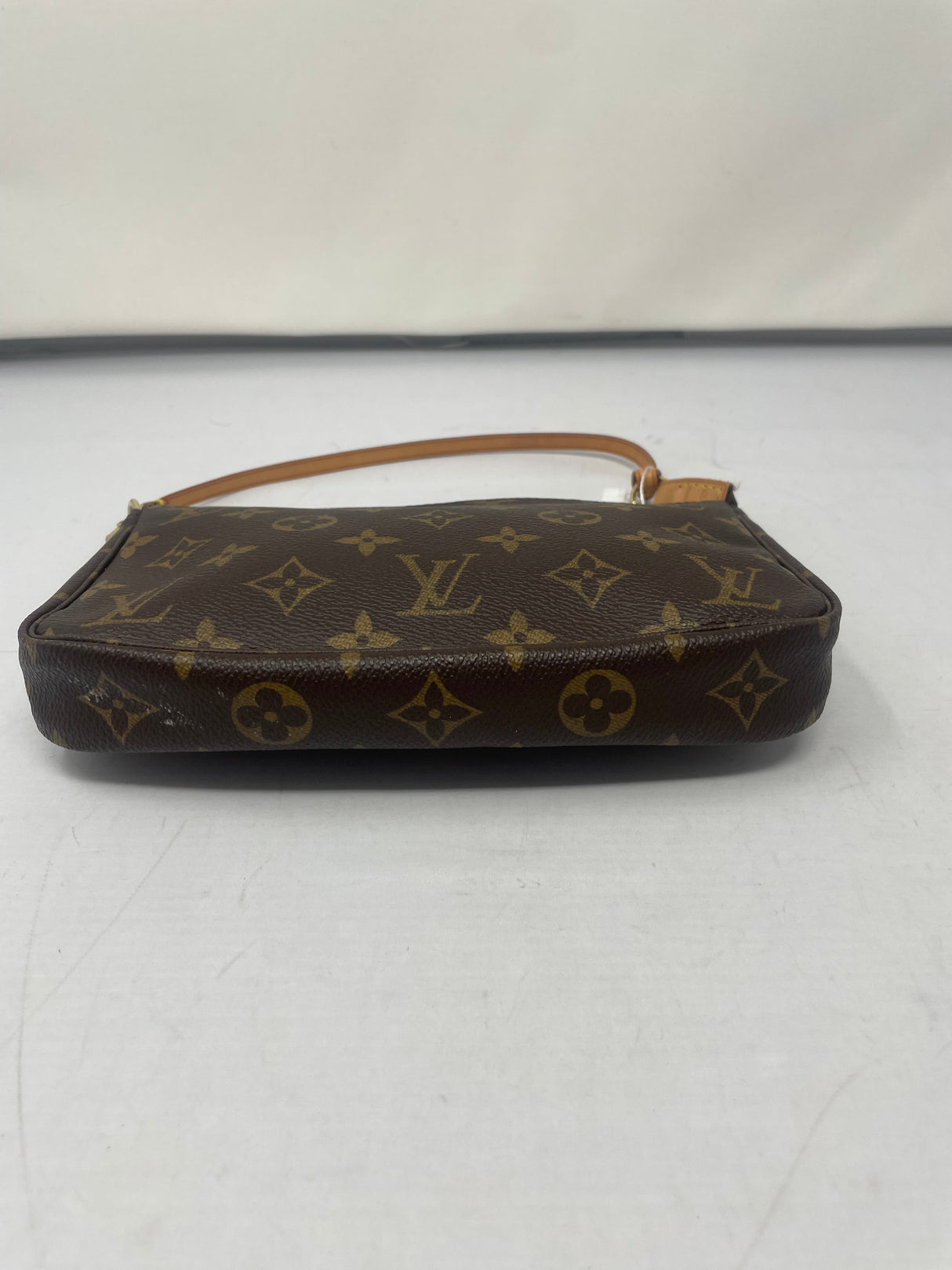 Louis Vuitton Monogram Pochette Accessoires Pouch Hand Bag