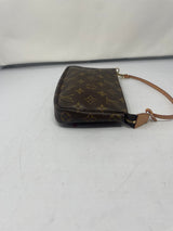 Louis Vuitton Monogram Pochette Accessoires Pouch Hand Bag