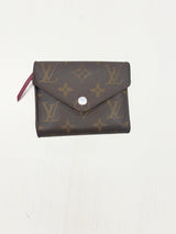 #100 Louis Vuitton Bi-Fold