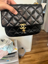 CHANEL leather shoulderbag IC 1