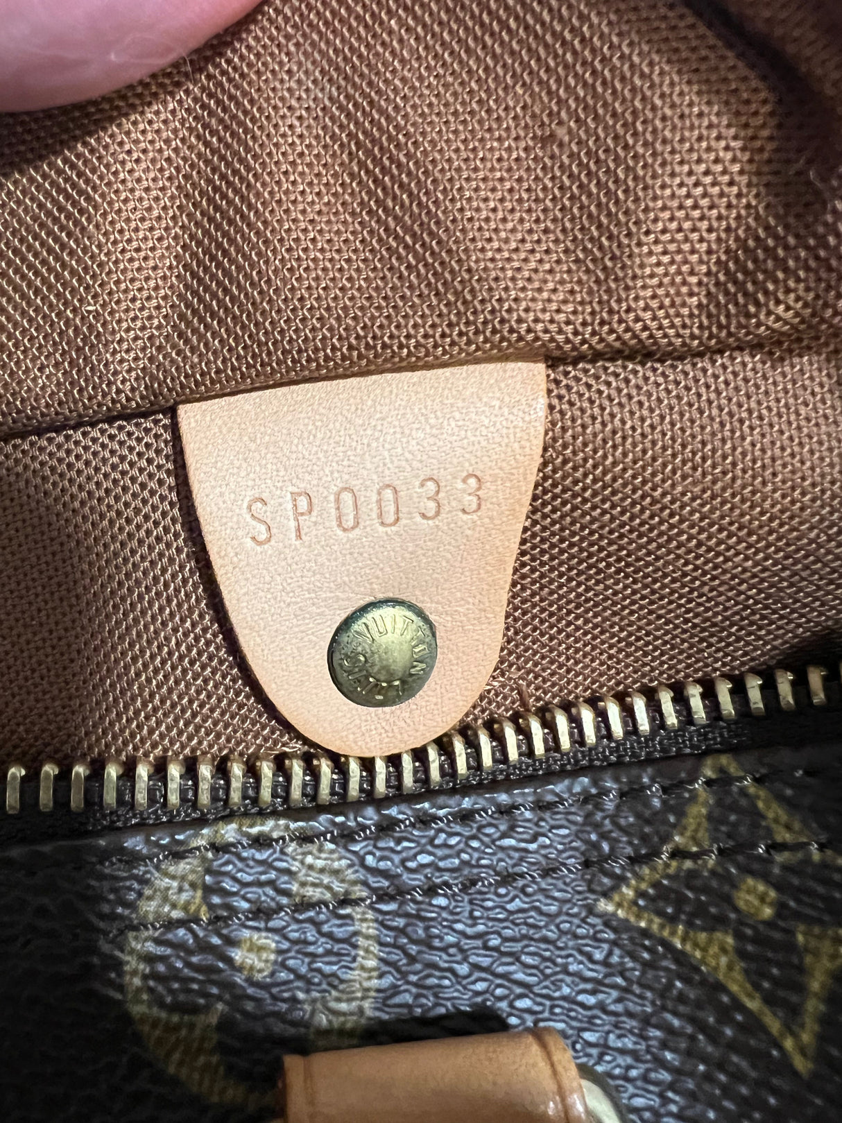 Louis Vuitton Monogram Speedy 25
