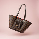 #11 Louis Vuitton Damier Manoscque