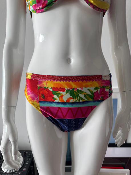 GOTTEX Multicolor Printed Bikini Top and Bottoms