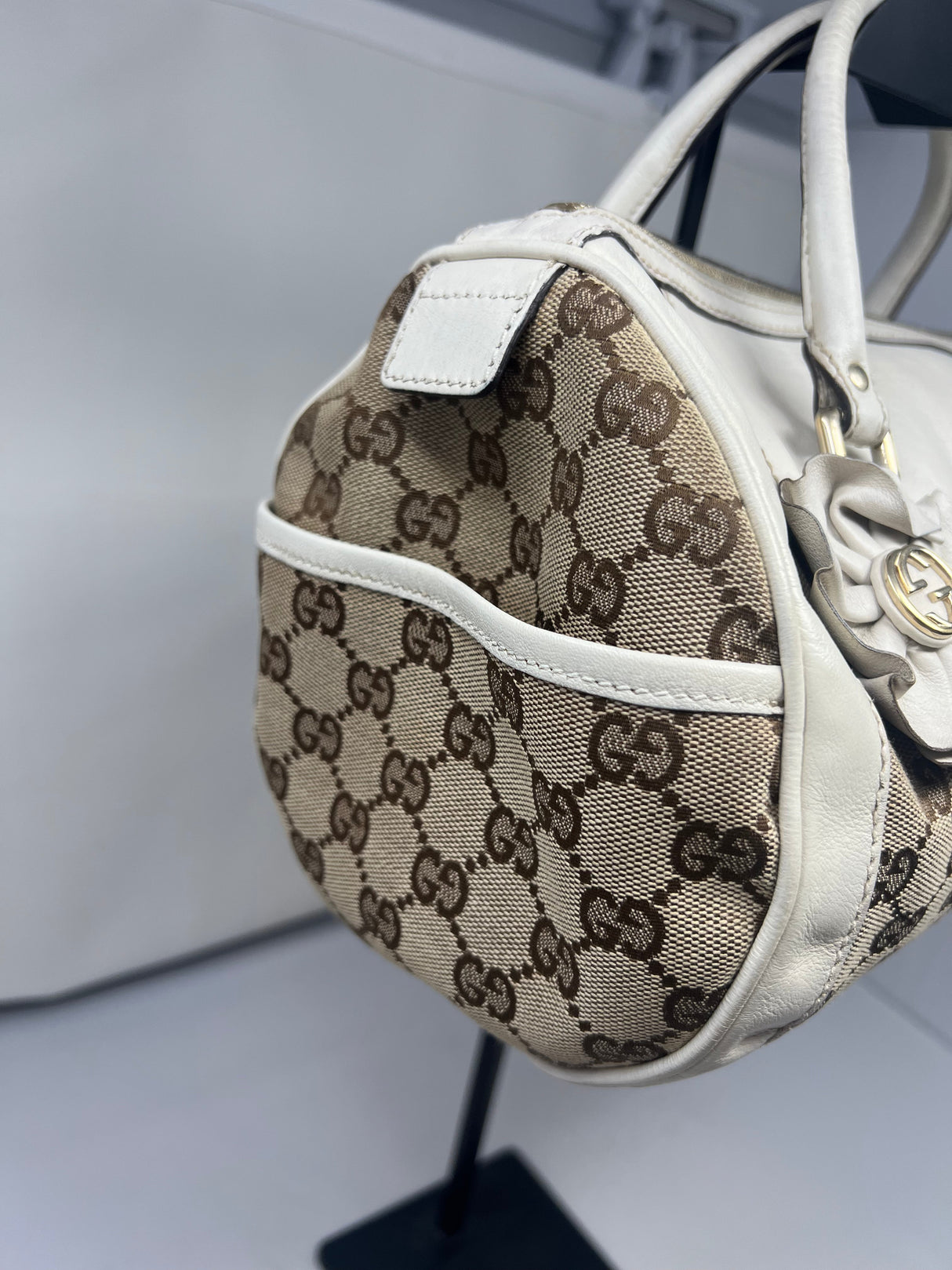 #19 gucci monogram barrel bag