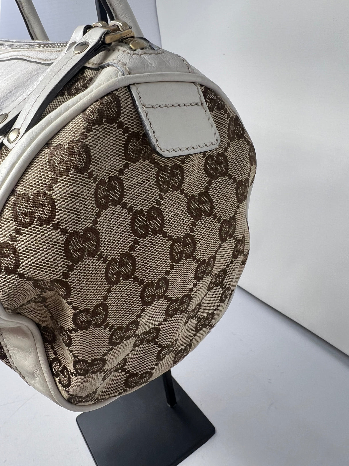 #19 gucci monogram barrel bag