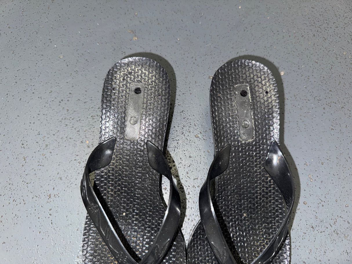 Black Kitten Thong Heels Sz US 5.5
