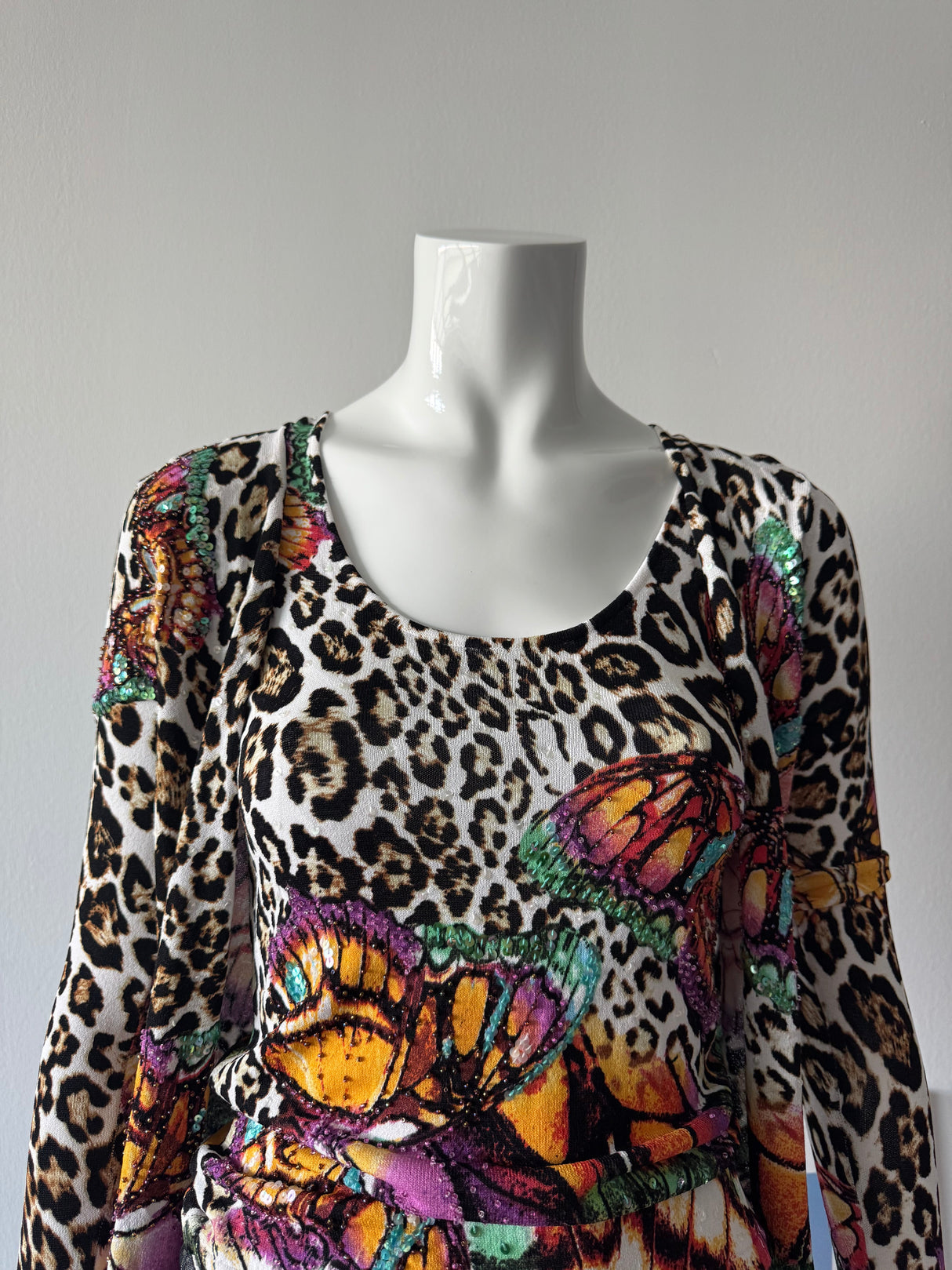 ALBERTO MAKALI Beaded Leopard Top and Cardigan Set