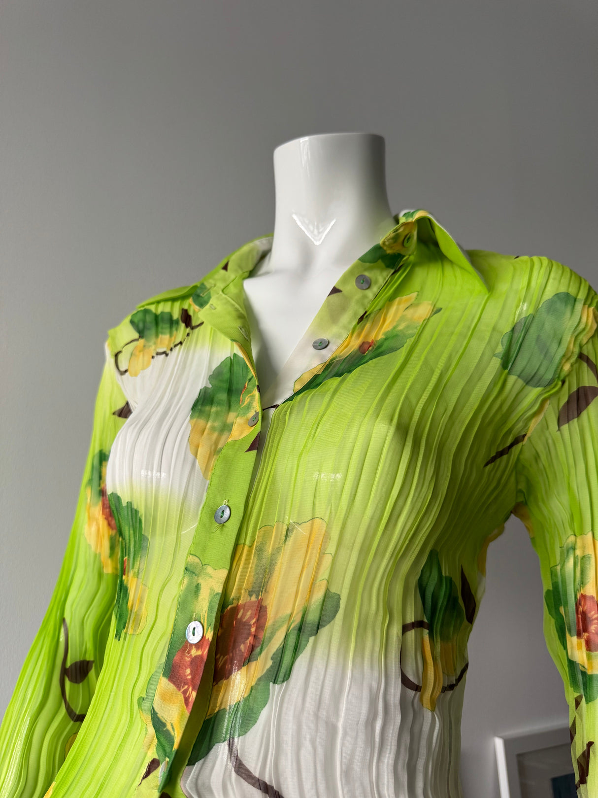 BELINE PARIS Green Pleated Floral Print Blouse