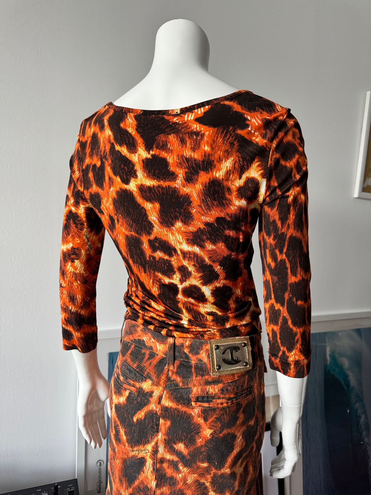 JUST CAVALLI Orange & Black Animal Print 3/4 Sleeve Top