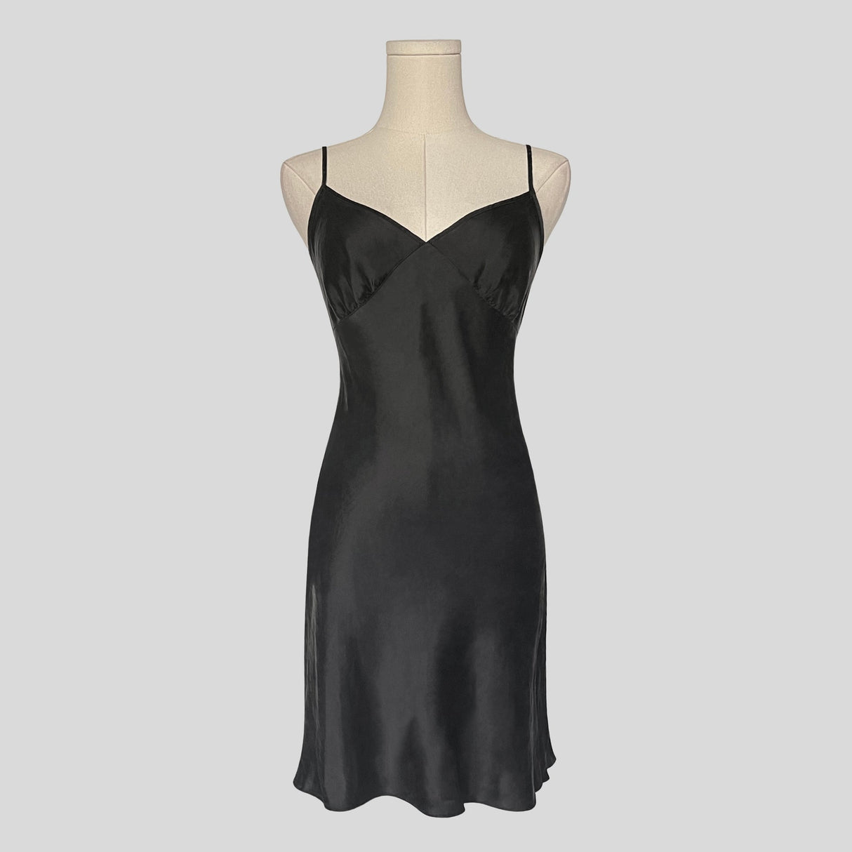 Backless silk slip in black