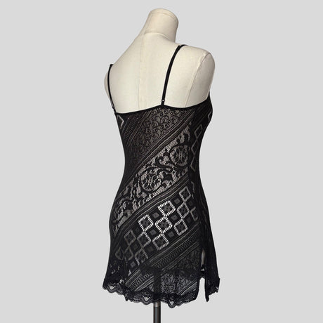 Sheer patterned mesh lace trim chemise
