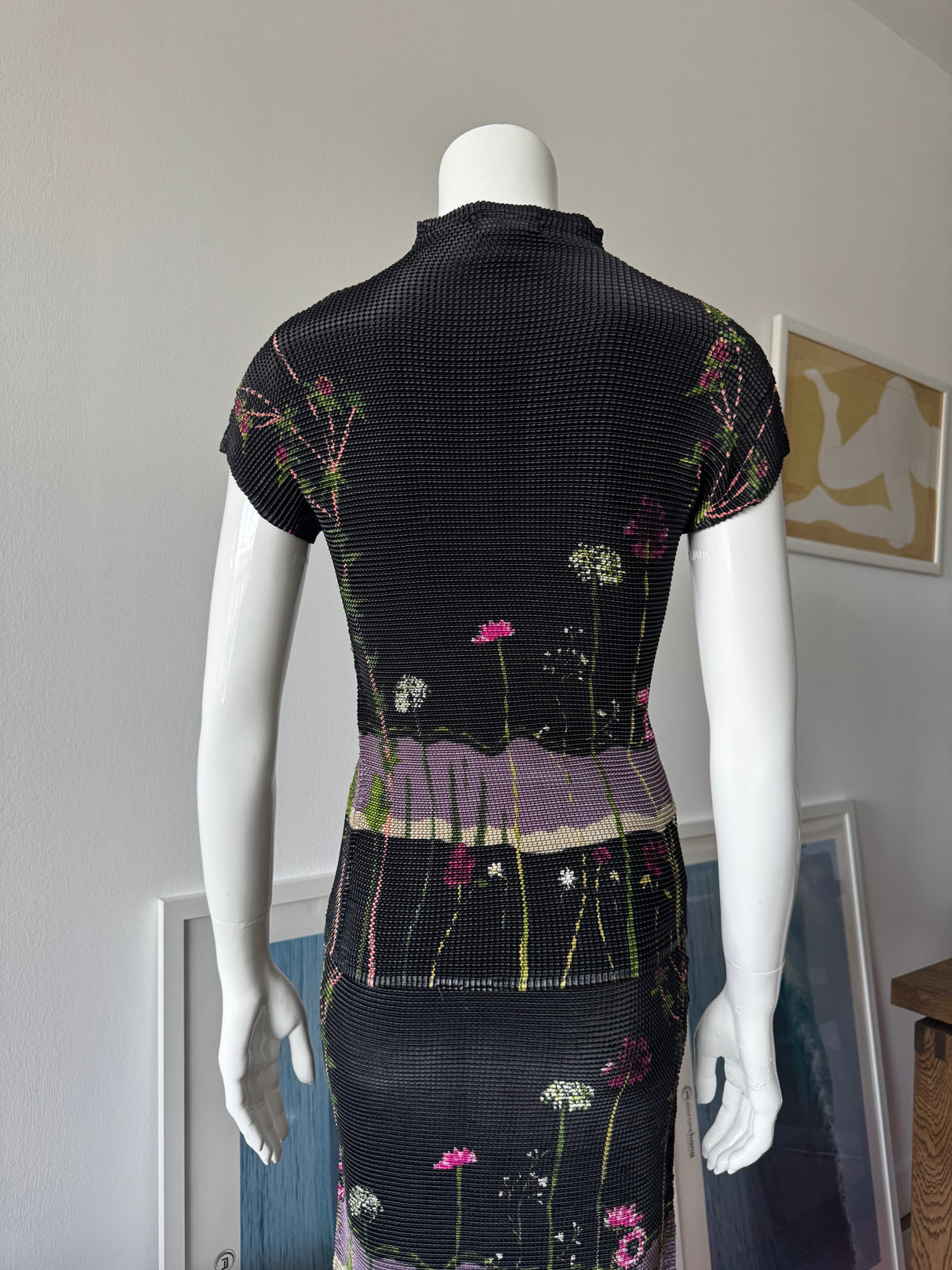 Black Floral Beaded Crinkle Mock Neck Top