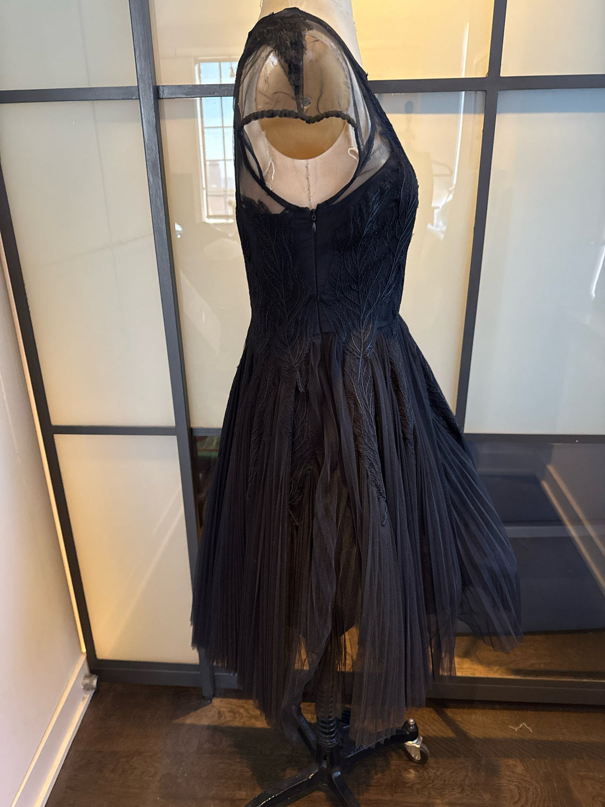 MCQ Alexander McQueen Size IT 36 Black Tulle Feather Lace Dress