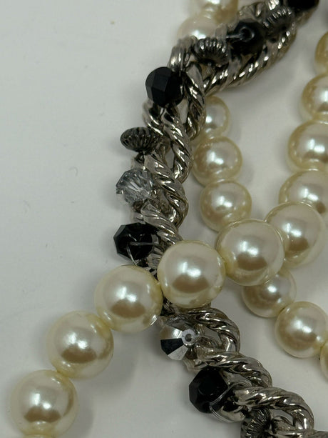 Moschino 30th Aniversar Faux Pearl Chain Necklace Archivio