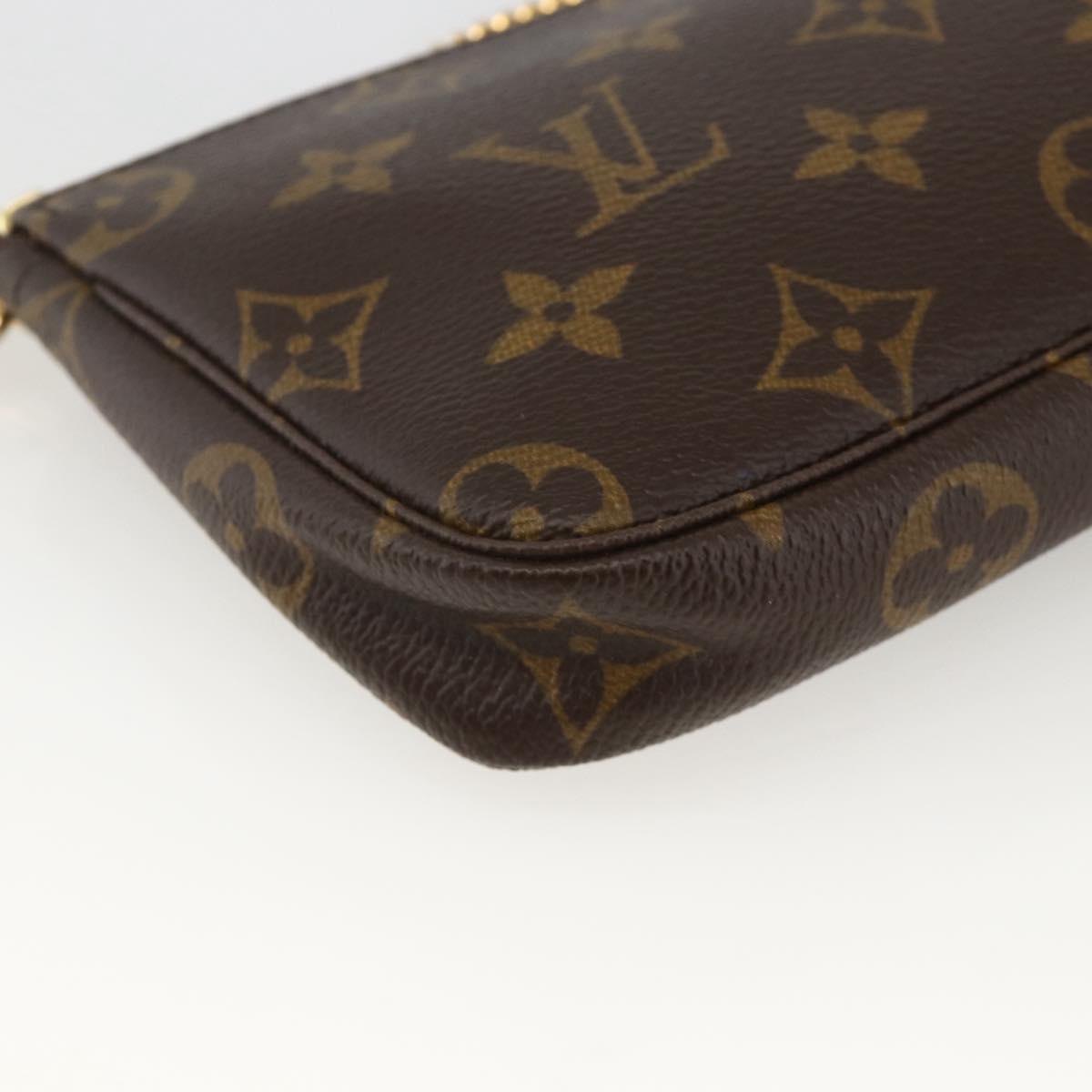 #61 Louis Vuitton Mini Pochette