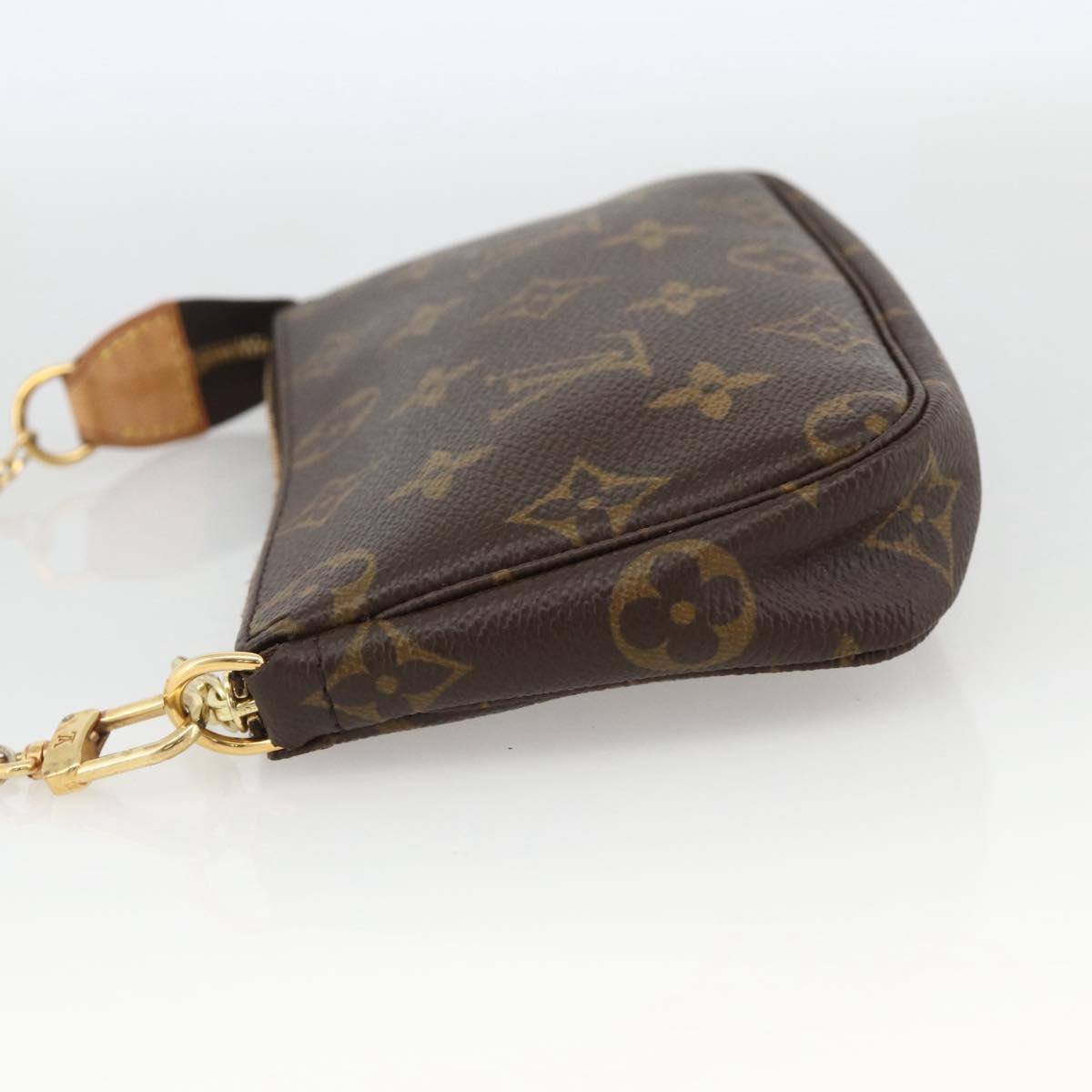 #61 Louis Vuitton Mini Pochette