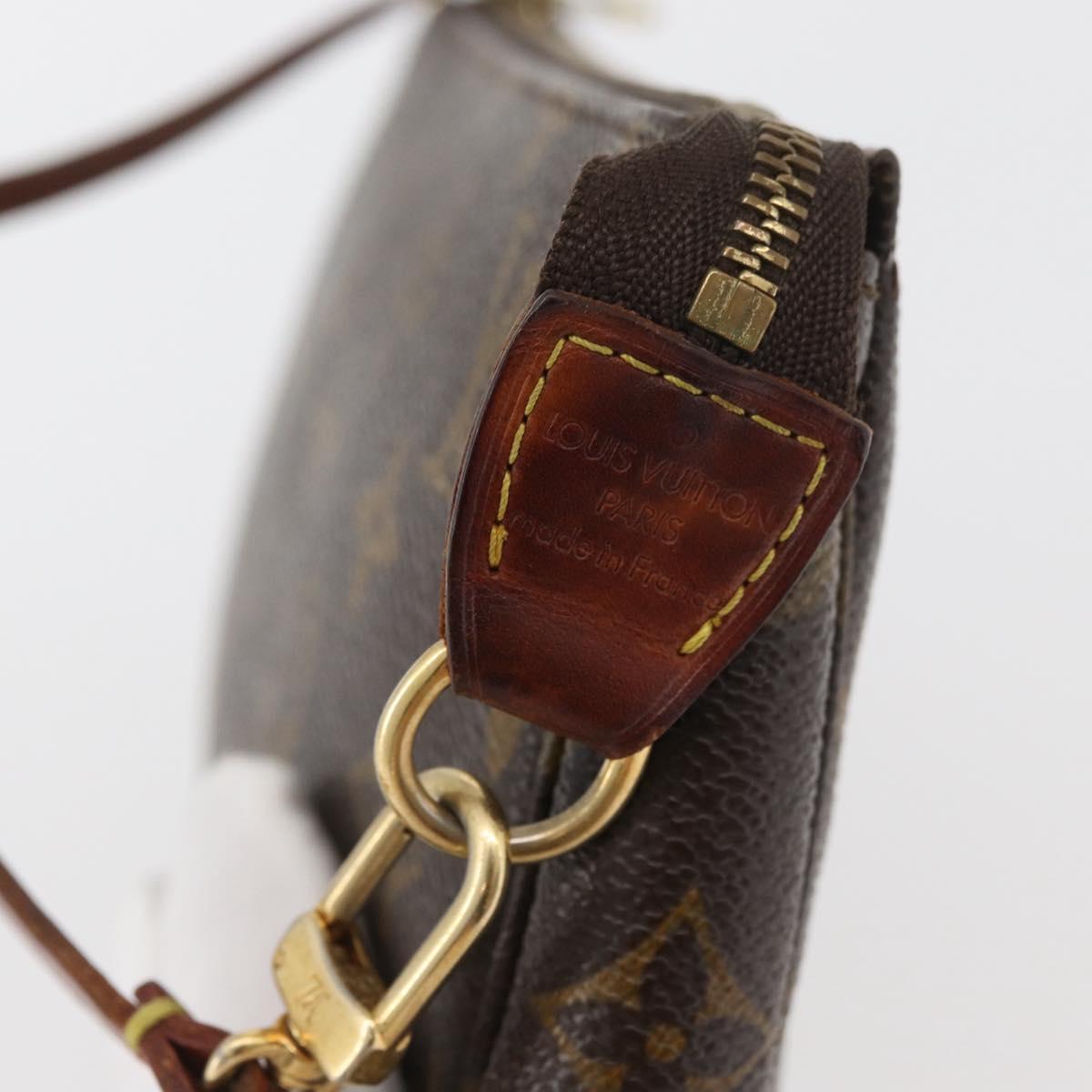 #67 Louis Vuitton Monogram Pochette