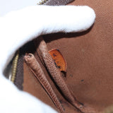 #67 Louis Vuitton Monogram Pochette