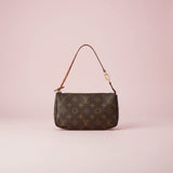 #67 Louis Vuitton Monogram Pochette